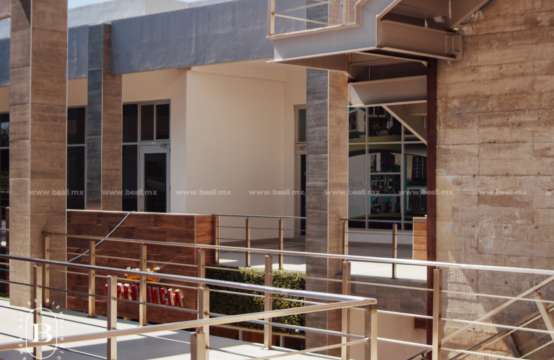 LOCAL EN RENTA CON TERRAZA EN PLAZA GUADALUPE