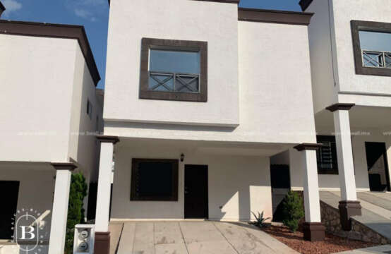 CASA EN VENTA FRACCIONAMIENTO PUENTE CANTERA