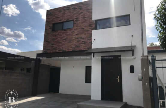 CASA EN VENTA EN PRIVADO AL NORTE PASEOS DE CHIHUAHUA