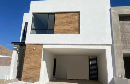 CASA EN VENTA FRACCIONAMIENTO VALDIVIA II ZONA CANTERA